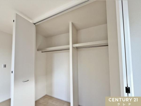 [ y7.5QN[[bgz
Qɔeʂ̃N[[bgB2{̃nK[pCvňߗނՂ[łAGߕ⏬₷g̗ǂXy[XłB