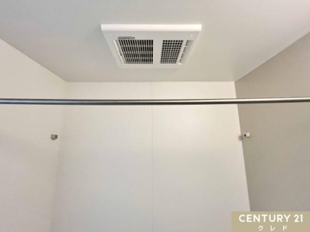 ���̑� �y�����z
�����g�[�����@�������h���[�p�C�v�t���ň��V��̓���ԕ��̋G�߂ł����S���Ċ����܂��B
�܂��A�����������L�̐������̌��ȏL����h���܂��B