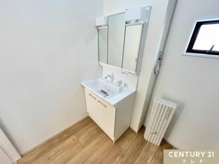 ���ʑ�E���ʏ� ���t���Ŗ��邭���C���₷�����ʎ��B
���[�L�x�ȎO�ʋ����ϑ��ݒu���A�������������ڂł��܂��I
���̐g�x�x�����K�ɍs���܂��B