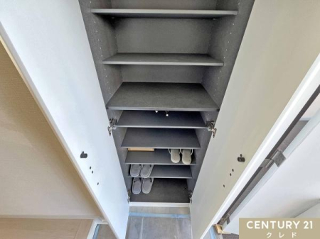 ���� ���ւɂ͉Ƒ����̌C������������܂��e�ʂ̎��[�t���B
�����̂��������y���݂������ɂ��������L���ŁA���ւ܂�����������ۂĂ܂��B