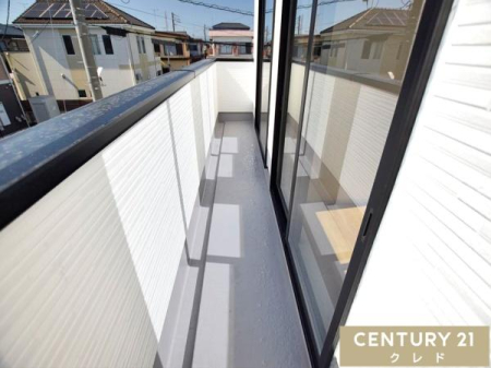 �o���R�j�[ �S�n�悢�z�˂��Ƒu�₩�ȕ�����������J���I�ȓ�����o���R�j�[�B
�����͂����Ղ�̌����������݁A�����󕨂��C�����悭�������܂��B