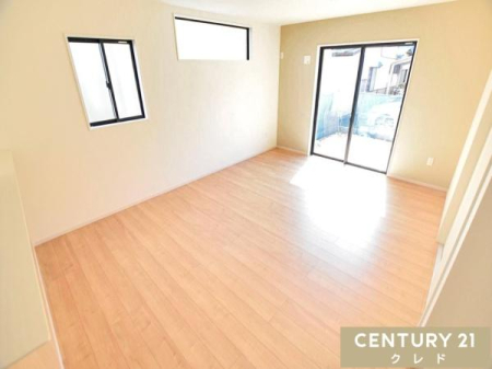 ���r���O �yLDK20.1���z
�쑤�ɊJ������݂������r���O�́A���邢���������Ղ�Ɠ��鋏�S�n�̗ǂ���ԁB
���Ƒ��݂�Ȃ����R�̂ŐS�n�ǂ��߂������Ƃ��ł��܂��B