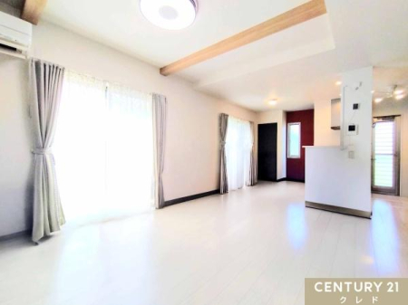 rO yLDK18z
܏V~ؖڂ̗fA邭JӂԁB
Ƌzu̎RxƂ肪18̍LłB