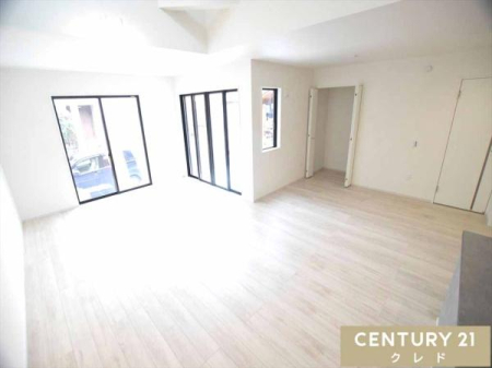 rO y22.7LDKz
rO[tŕЕtB3ʍ̌̑LA22.7̊JILDKB
Ƌzu₷Ƒ̎ԂyȂ܂ˁI