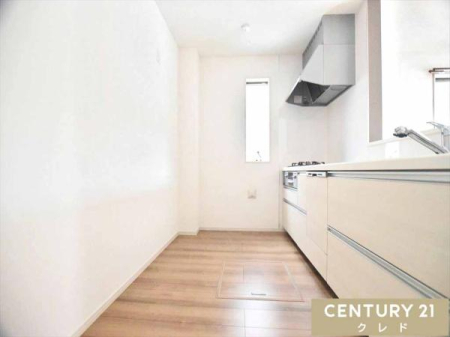 Lb` ƃXy[X̃Lb`B炦zVɐi߂₷AƓdS~̔zuɂƂ肪܂B
̗X[YɊy߂܂B