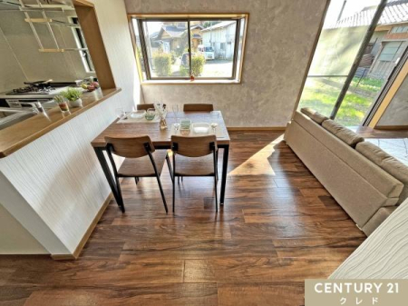 rO yLDK14.9z
쓌ɊJ݂rÓA邢ՂƓ鋏Sn̗ǂԁB
Ƒ݂ȂR̂ŐSnǂ߂Ƃł܂B