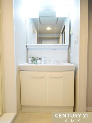 ���ʑ�E���ʏ� ���[�����Ղ�̎O�ʋ��t�����ʉ��ϑ�ɐV�K�����B
�����⑫���̃X�y�[�X�܂ł���������[�B�ׁX�������p�i���X�b�L���Еt���܂��B