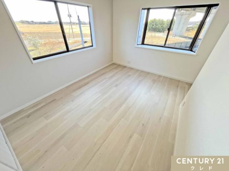 �m�� �y�m��6.7���z
2�ʍ̌��ŁA���邢�z�˂��ƐS�n�悢�����������ށA�J�����̂����ԁB
�S�������[�t���ňߗނ�ו�������������[�ł��܂��B