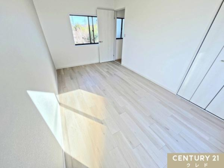 �Q�� �y�m��7.5���z
�]�T�̂���L���ŉ��K�ɉ߂����鎺���͕v�w2�l�̐Q���ɂ��������߁B
���������R���������Ղ����A�S�n�悢�����ʂ蔲������K�ȋ�Ԃł��B