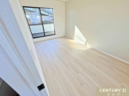 �Q�� �y�m��7.5���z
�쐼�o���R�j�[�ɖʂ����m���́A���邢�z�˂��ƐS�n�悢�����������݁A�J�������ӂ���ԁB
��Q���Ƃ��Ă��g����]�T����L���ł��I