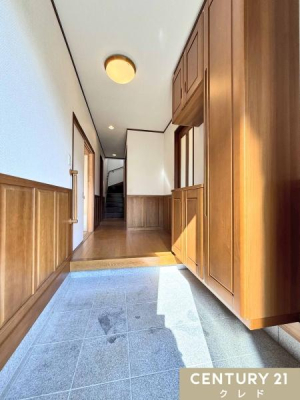  ̌ťփhA炩Ȍ閾邢ցB
Ƒ̌CXbLЕt[LxȃV[Y{bNX܂B