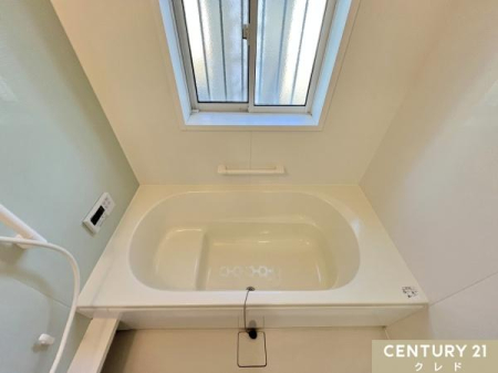 ���� �ߐ����ł���x���`�^�C�v�̗������̗p�B
���������Ɏ肷�肪����A����̕��₨�q�l�̓��������S�B
�������Ɣ��g�����y���񂾂�ƁA�D�݂̓������@�𖞋i�ł��܂��B