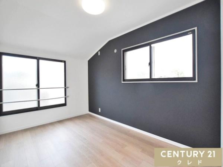 m y2K@m6z
ꕔANZgNXzȋԁB
D݂̉ƋG݂Rɔzuł̂ŁÁgSn̂ԁhy߂܂B