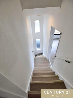 ̑ Ԃ͎RŏƂ炳AƑ̏艺DĂ閾邢KiB
肷tŏȂql₲Nz̕ɂSłB