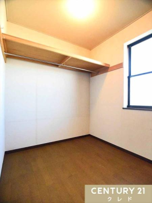 [ 2KɃnK[pCv̕t[Xy[X܂B
ߗނ͂AigȂL[P[XGߕȂǂ܂Ƃ߂ĊǗł܂B