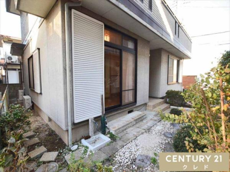  yEOtz
A͂Ȃǐg߂ɗ΂y߂邨낪܂B
G߂ƂɕωA𒭂߂Aql̗VяƂĂp܂B