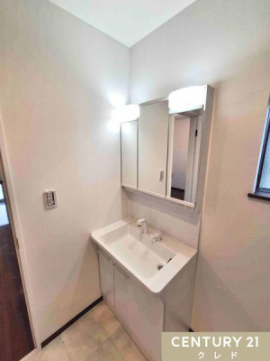 ʑEʏ wAX^CȂǂmF₷OʋϑɐVKI
̗ɂ͎[Ă̂ŁAXbLƈێł܂B