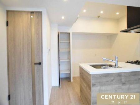 [ Lb`Xy[Xɔt[IHiAApiȂǂXgbNĂ̂ɕ֗I݌ɂڂŕ₷AXgXȂo܂B