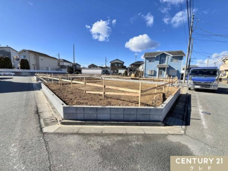 �O�ʓ��H�܂ތ��n�ʐ^ �����̐��m�Ȉʒu�⍂�������߂�A�ƂÂ���̊�ƂȂ���ɑ�؂ȍ�Ƃ��s���Ă��܂��B
���ꂩ���b�H���ւƐi��ł����܂��B