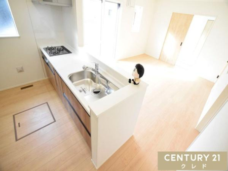 �L�b�`�� �z�����������ޖ��邢�L�b�`���ł��B�V���N�ƃR�����̍�ƃX�y�[�X���L���A�����l�ł̒������X���[�Y�B�����ɂ͏������[������A��Ԃ�L�����p�ł��܂��B