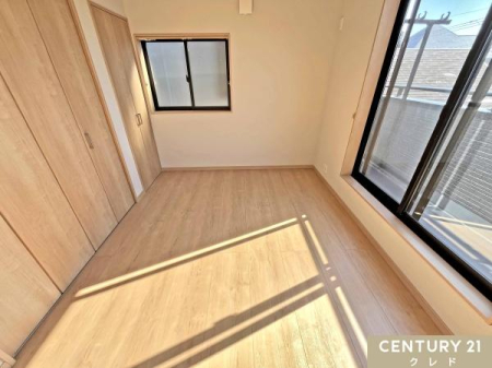 m y3K@m6.5z
쐼oRj[ɖʂ́A_炩ȗzՂ荷ޖ邢ZԁB
eɎ[Ă邽߁AZԂLg܂B