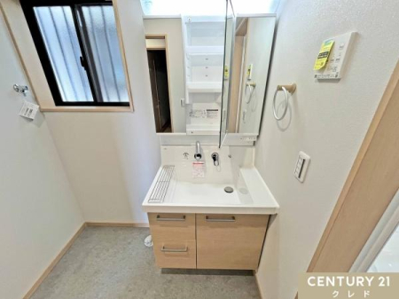 ʑEʏ [Ղ̎OʋtʉϑɐVKB
⑫̃Xy[X܂ł[BׁXpiXbLЕt܂B