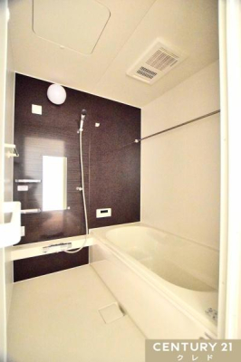  ̔SnǂoX[B
qlƂ̓Agy߂x`^Cv̗łB
g[@tŉJ̓̂KI