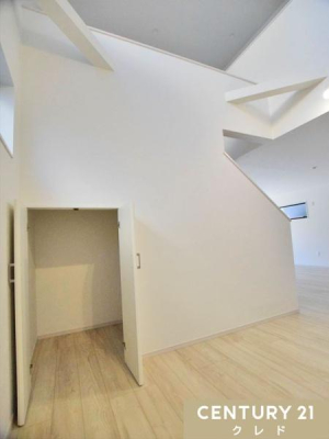 ���[ �y���r���O���[�z
���q�O���T�b�ƕЕt�����t���̎��[�B
���p�i��|���@�Ȃǂ����܂��āA�U�炩�肪���ȃ��r���O����������Ƃ�����ۂɂ��܂��B