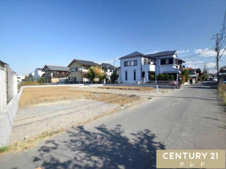 OʓH܂ތnʐ^ wZk9AGRXk7IqĉƑɂIXX̏ZłBӊĂē܂I