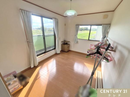 m ym6.5z
F̃i`ȂłB
2疾邢zƑu₩ȕݐSn悭߂܂B