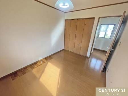 q ym6z
eɔt[AƂZԂۂĂ܂B
xbhuĂƂ肪Aqɂ\ȍLB