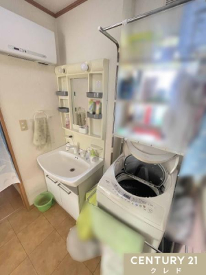 ʑEʏ [LxȓƗʉϑI
U炩肪ȃACeڂł܂B
̂ŁACオ̂CȂǂCo܂B