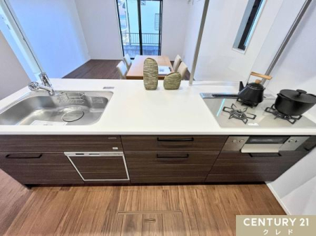 Lb` rOŜnJIȃyjVLb`I
ROɂ͖͂˂hȂE𖾂邭ۂKXplݒuB