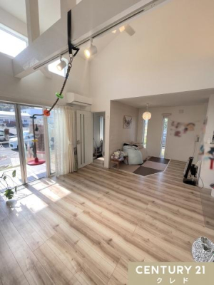 a y^^~R[i[2.8z
iȂtbgɂȂ^^~R[i[͂ql̗Vя₨QXy[XɃsb^ILb`ErOڂ͂̂ňSI