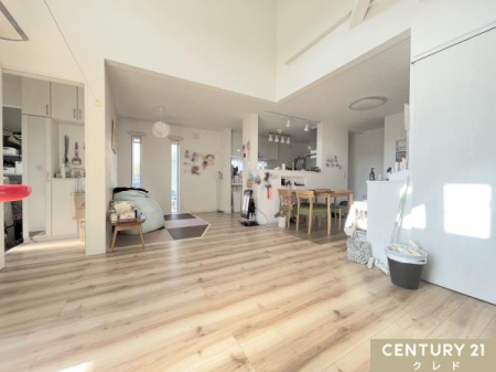 rO yLDK24z
RƉb܂̊̂݌vB_CjOɂ̓JE^[ݒuBql̕׋pACȂǑlɎg܂B