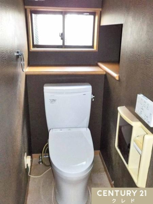 gC ւ̕SɔzAKȐT|[g鉷@\tgCB
[ɂ̓y[p[Ȃǂ̔iЕtAۂĂ܂B