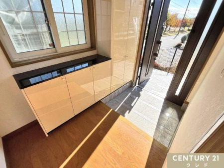  ށA邭JIȌփz[B
ՂV[Y{bNXtŁAƑ̌C⏬[ł܂B