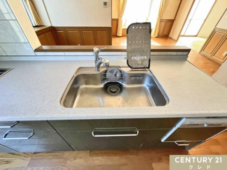 Lb` yVNz
LXƂVNŁA傫ȓtCp􂢂₷Lb`B
JE^[zɃrO̗lqnAƑƂ̉by݂ȂƎł܂B