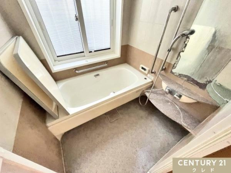  ̔ꂽJ_SnǂoX[B
C₷Ax肷Ag₷JE^[ȂǓX̎gɔzB