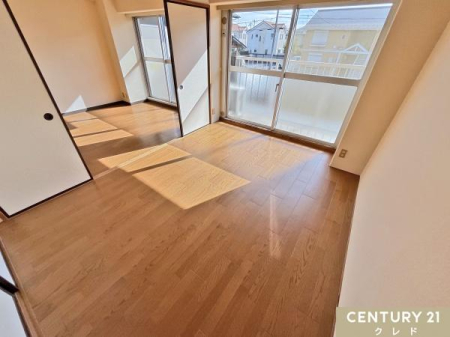 �Q�� �y�m��6���z
���r���O�ƍ��킹�Čv15�����Ƃ��Ă��g���鎩�R�x�̍����Ԏ��B
6���̍L���͐Q���ȂǁA���L�����C�t�X�^�C���Ƀt�B�b�g���܂��B