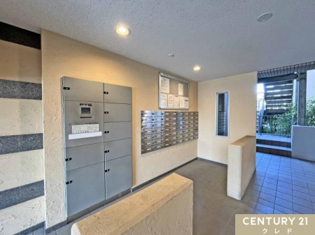 ���̑����p�� �y��z�{�b�N�X�z
���璆�ł��ו����󂯎����z�{�b�N�X�t���B  �Ĕz�B�̎�Ԃ��Ȃ��āA�Z�������ƒ�ɂ��֗��ł��B