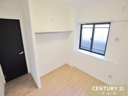 �q������ �y�m��5���z
�q�������Ƃ��Ă��g���₷��5���̎����B
�׋�����{�I�Ȃǂ̉Ƌ��u���Ă��t���[�X�y�[�X���m�ۂ��邱�Ƃ��ł��܂��B