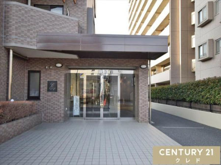 �G���g�����X ���L�G���g�����X�ɂ̓I�[�g���b�N��ݒu�I
���������Ă�������ҁE�֌W�҈ȊO�̓G���g�����X���ɓ��邱�Ƃ��ł��Ȃ��̂ŁA�h�Ɩʂł����S�ł��B