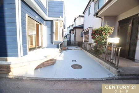 ���ԏ� ����1��\�ȃJ�[�X�y�[�X�t���B
�ʋ΂₨�q�l�̑���}���A�����̂��������Ȃǂ��Ԃ��������̕������S�ł��B