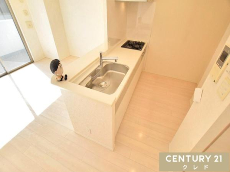 �L�b�`�� ���[�L�x�ȃV�X�e���L�b�`���͓����ɂ�Ƃ�����A�Z��Ԃ��L���m�ہI
�L�b�`���c�[���Ȃǂ���������Ǝ��[���邱�Ƃ��ł������̂������₨�|�������K�ɍs�����Ƃ��ł��܂��B