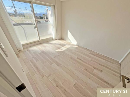 �Q�� �y�m��6���z
�쐼�o���R�j�[�ɖʂ������邢��ԁB
���������R���������Ղ����A�S�n�悢�����ʂ蔲������K�ȋ�Ԃł��B