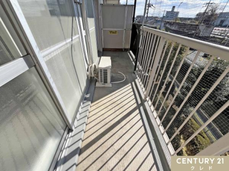 �o���R�j�[ �S�n�悢�z�˂��Ƒu�₩�ȕ�����������쐼�����o���R�j�[�B
�����͂����Ղ�̌����������݁A�����󕨂��C�����悭�������܂��B