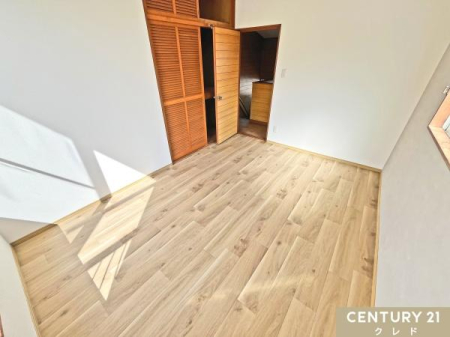 �m�� �y2�K�a���z