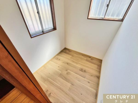 ���[ �y�[�ˁz