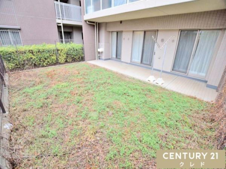 �� �쓌�����ŗz������ǍD�Ȑ�p��ƃe���X�B
�e���X�ł������y���񂾂�A����Ŏ�𖞋i������ƁA���������Ԃ�����ɏ[��������ʂȋ�Ԃł��B